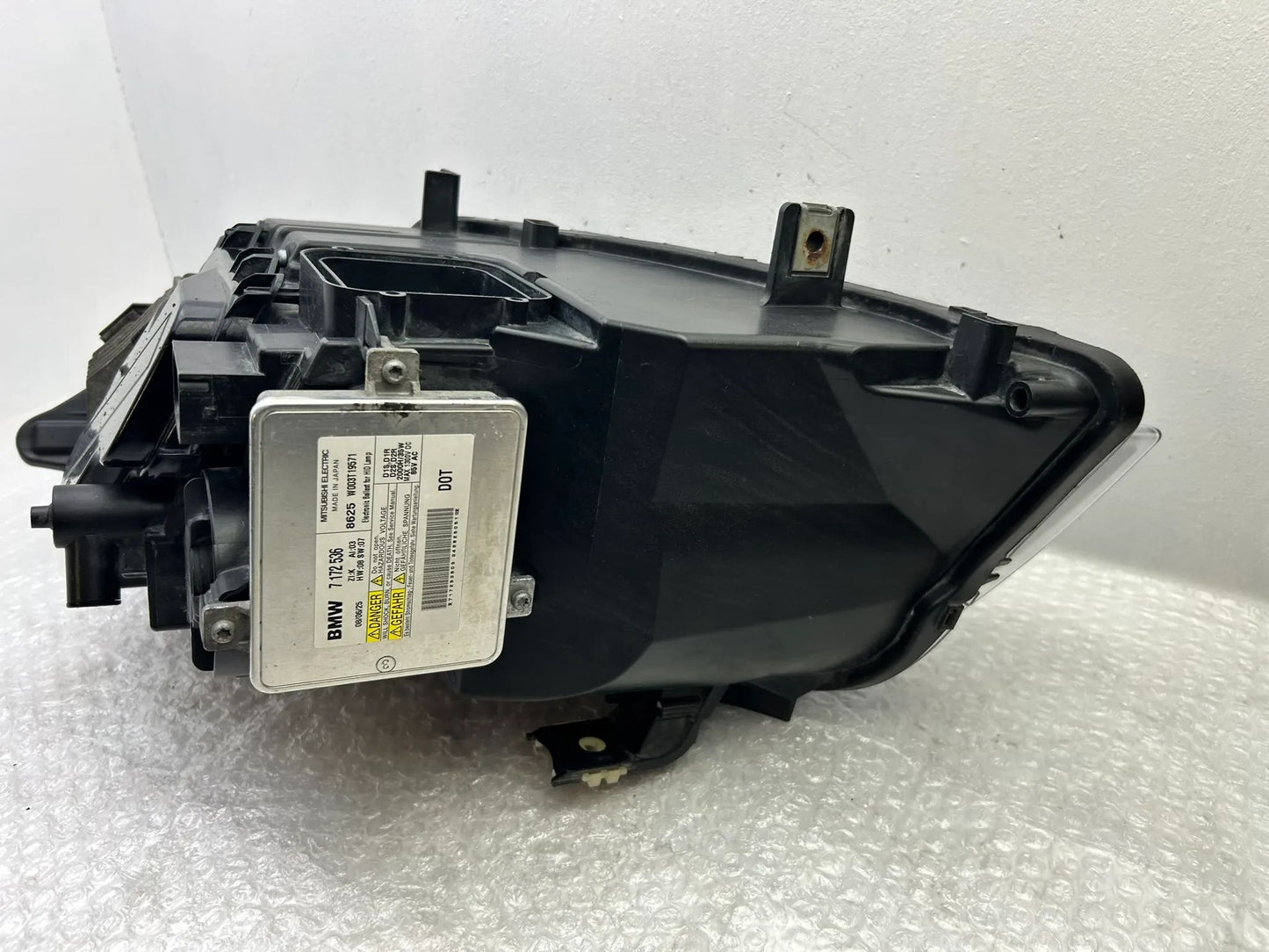 BMW E90 E91 Xenon Scheinwerfer rechts links 7202584 7202583