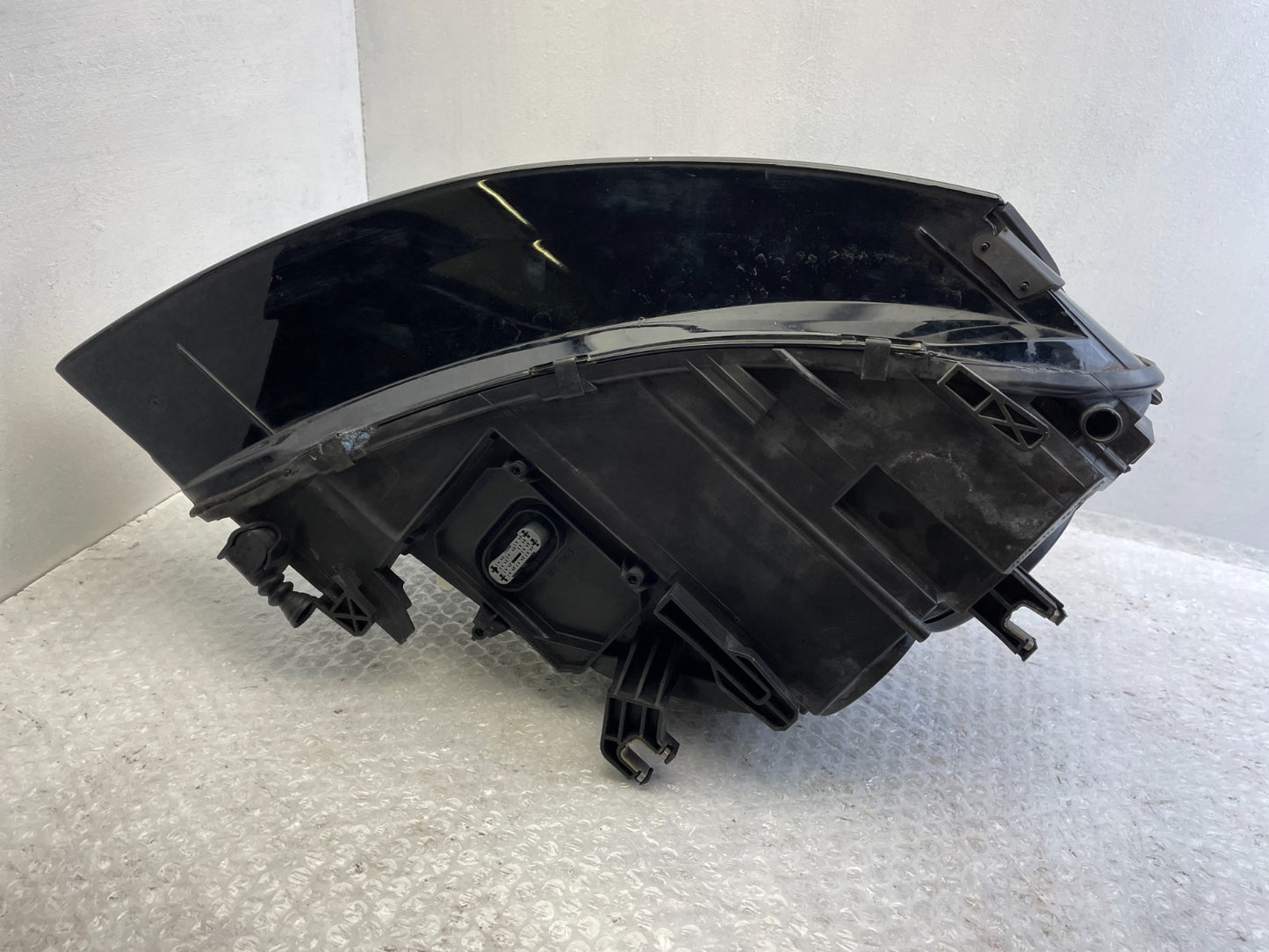 Original Audi A4 Xenon LED Scheinwerfer links 8K0941003S8