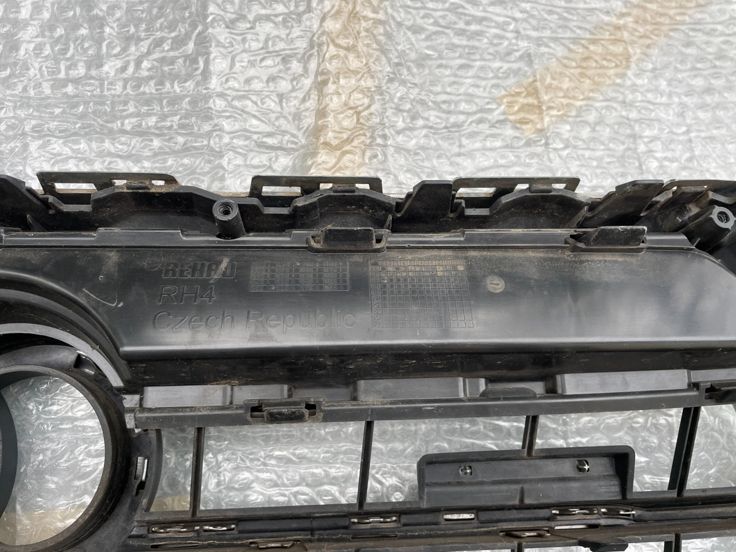 Original Audi Q7 Kühlergrill Kühlergitter Frontgrill 4M0853037C8