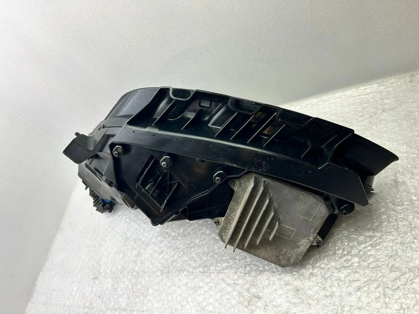 Original Tesla Model 3 LED Scheinwerfer rechts 1077376-00C