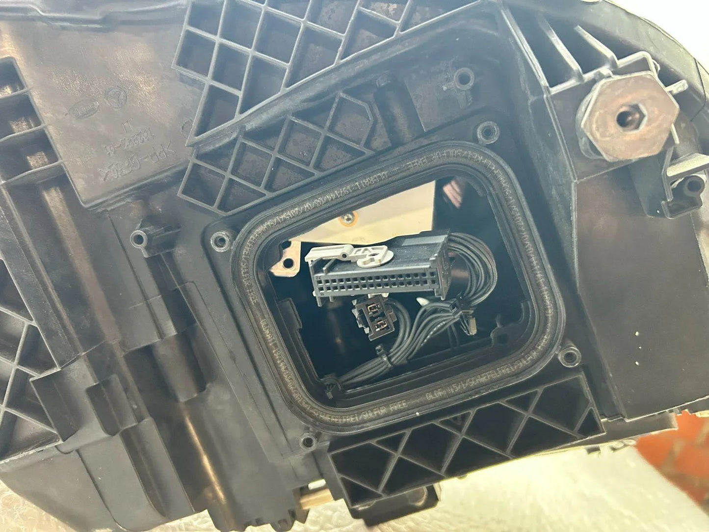 Mercedes E-Klasse W212 LED Scheinwerfer links A2128204939