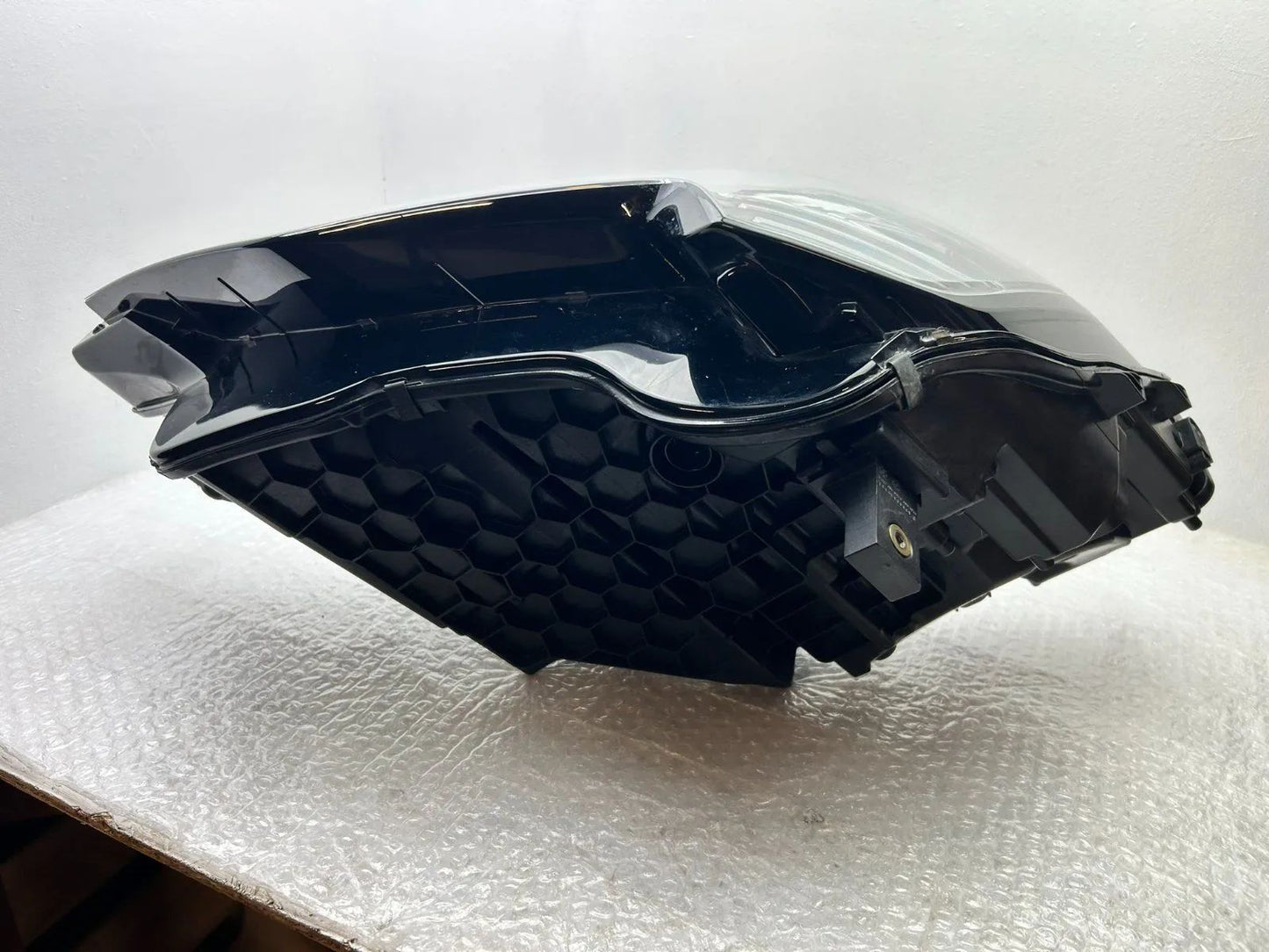 Original Audi e-tron LED Scheinwerfer links 4KE941039D