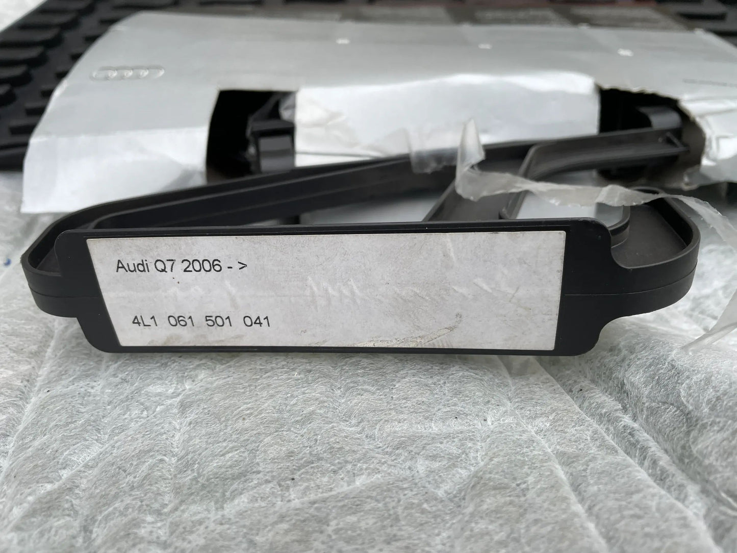 Audi Q7 Gummimatten Gummifußmatten vorne NEU OVP 4L1061501041