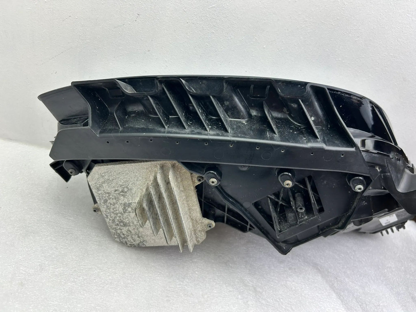 Original Tesla Model 3 LED Scheinwerfer links 1077375-00-C