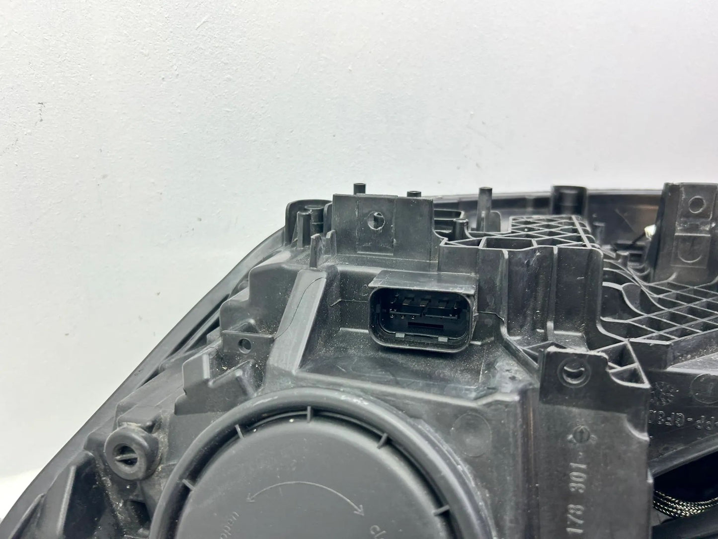 Original BMW 1er F20 F21 Xenon Scheinwerfer rechts 7229678