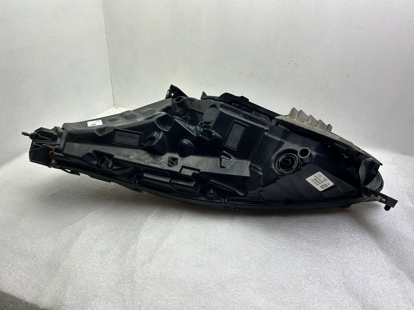 Original Tesla Model 3 LED Scheinwerfer rechts 1077376-00-C