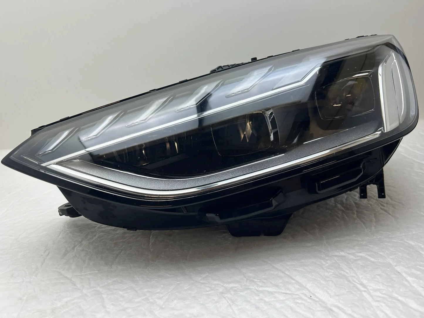 Original Audi A4 8W B9 LED Scheinwerfer links 8W0941033D