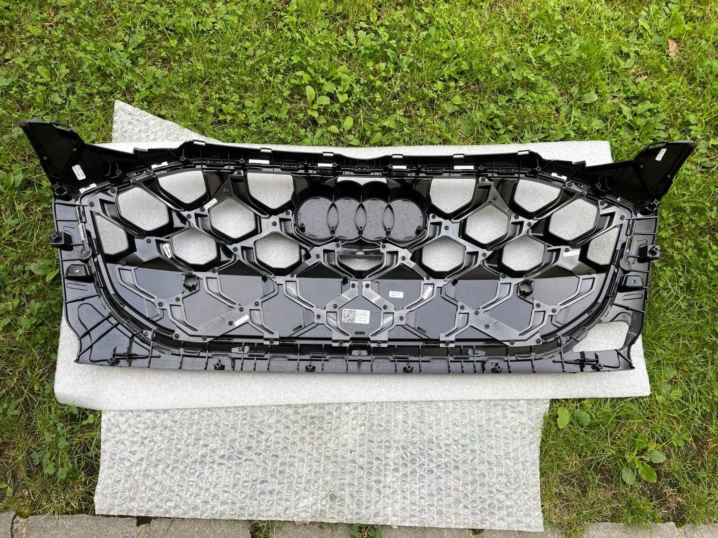 Original Audi Q5 Kühlergrill Frontgrill Gitter Grill 8MA853651BG