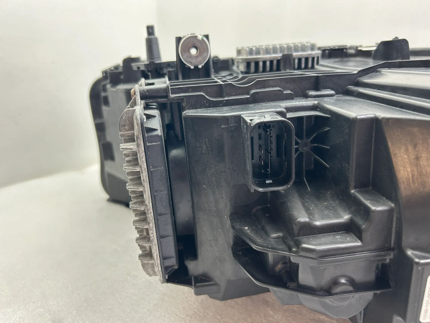 BMW 5er G30 G31 LED Scheinwerfer links Steuergeräte 7214951