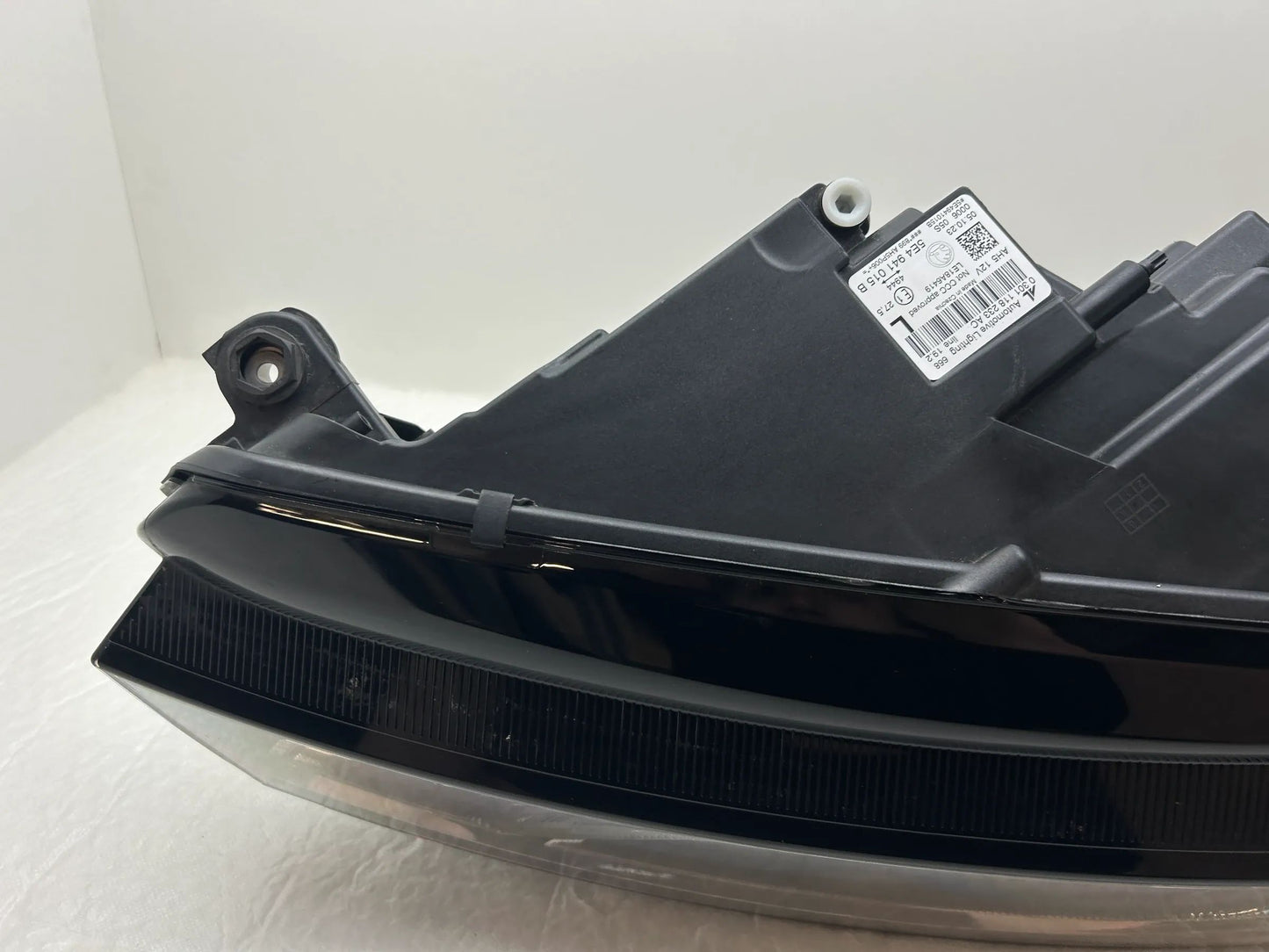 Original Skoda Octavia IV LED Scheinwerfer links 5E4941015B