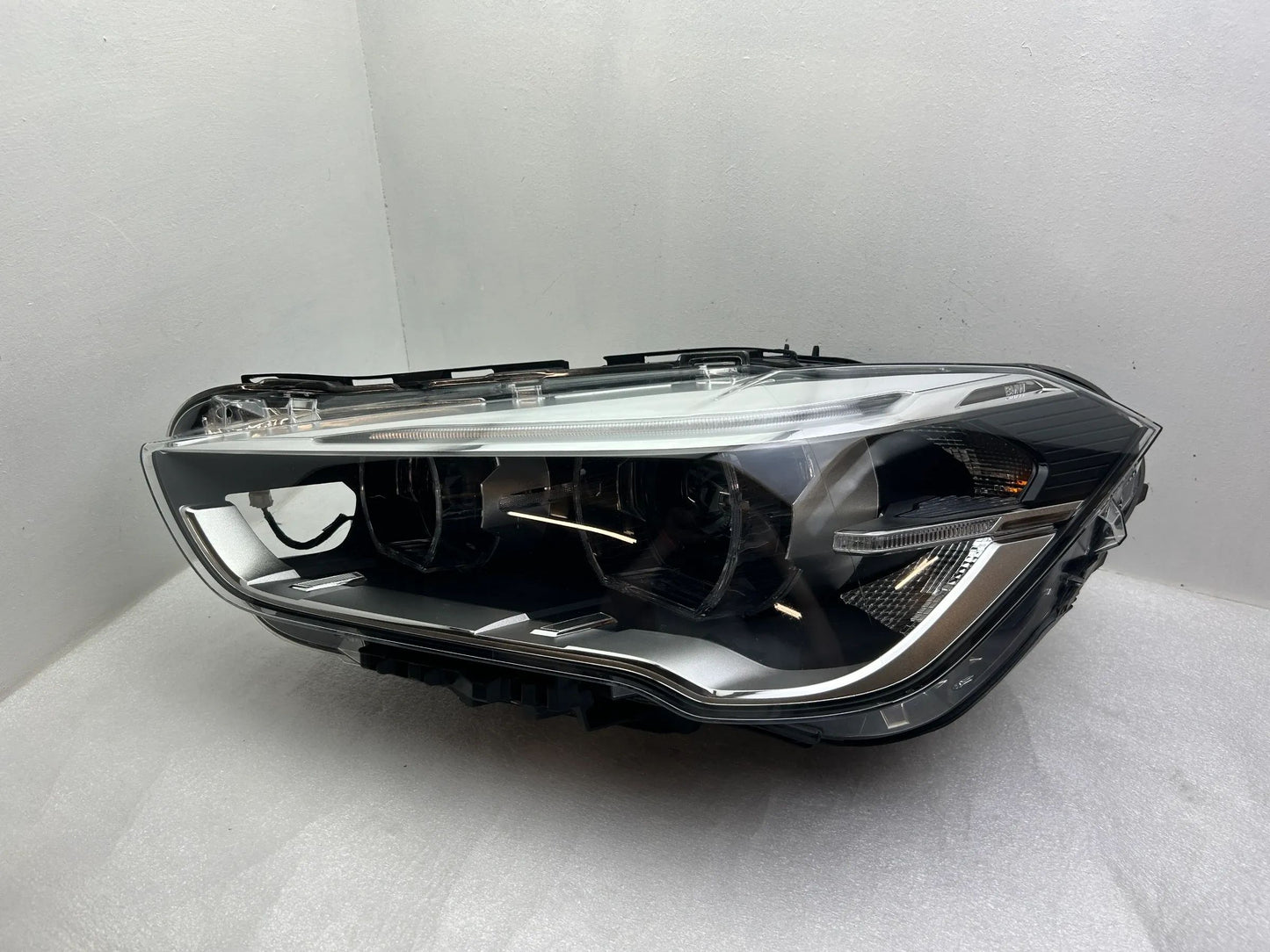 Original BMW X1 F48 LED Scheinwerfer links 7193707