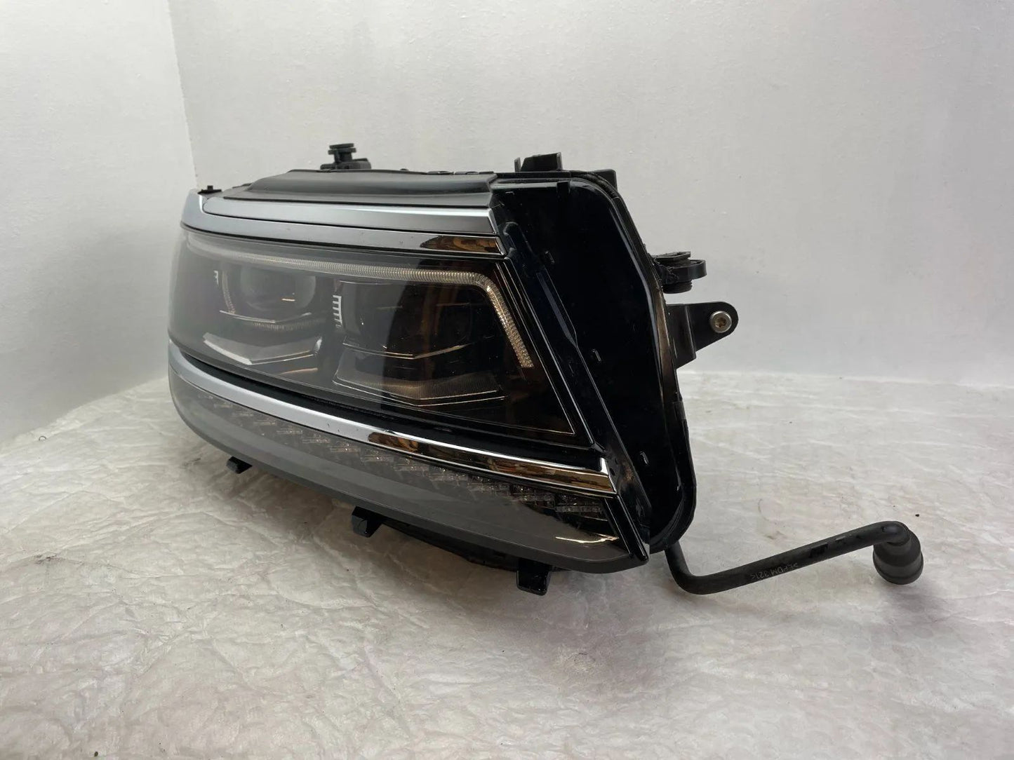 Original VW Tiguan LED Scheinwerfer rechts 5NB941082D