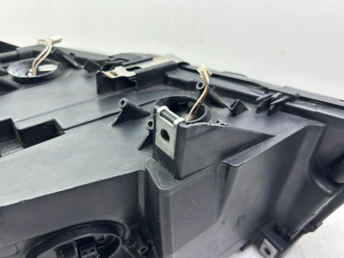 BMW 5er F10 F11 Bi-Xenon Scheinwerfer rechts 7271912 7203246