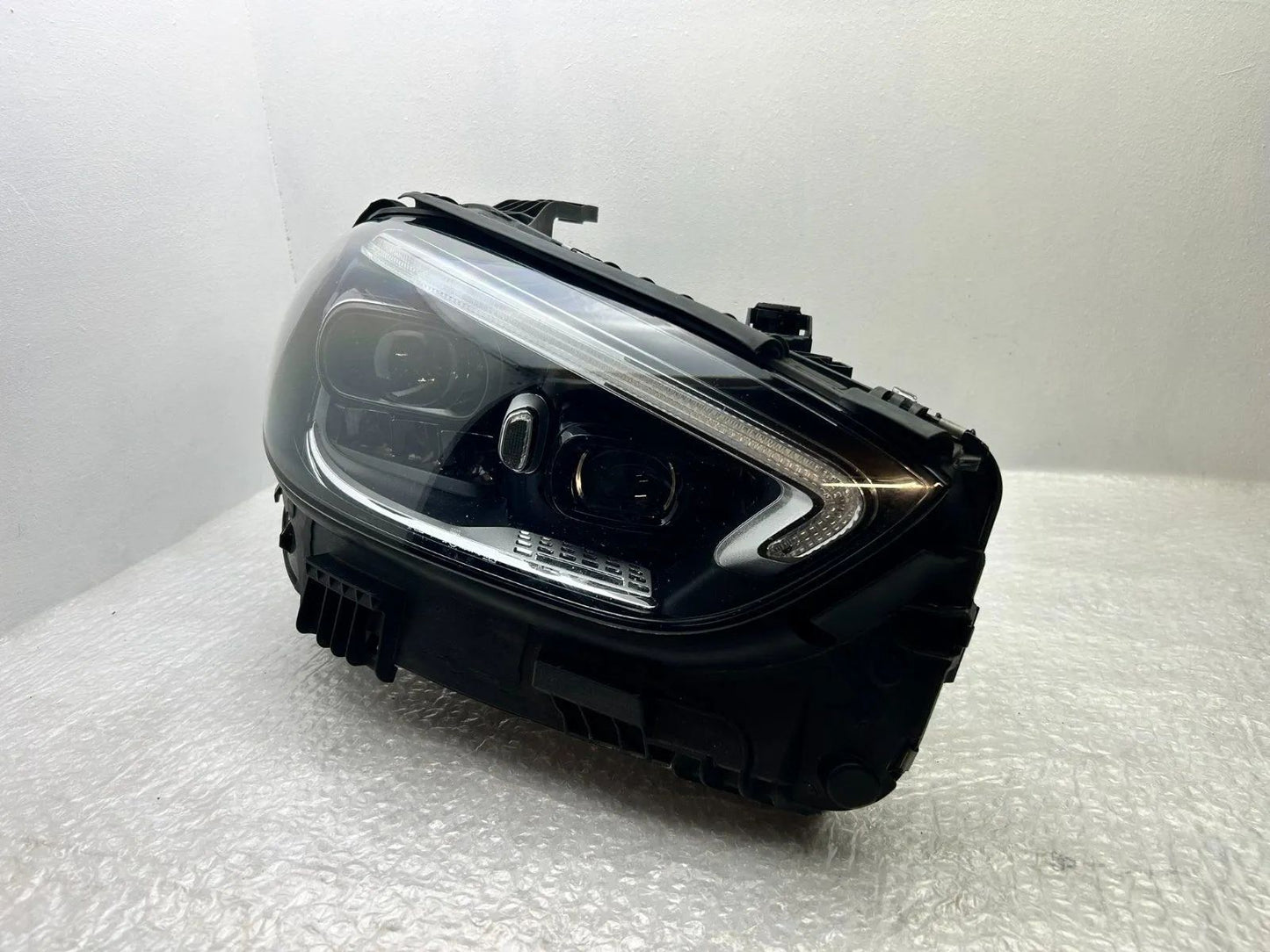 Mercedes C-Klasse W206 LED Scheinwerfer rechts A2069068003