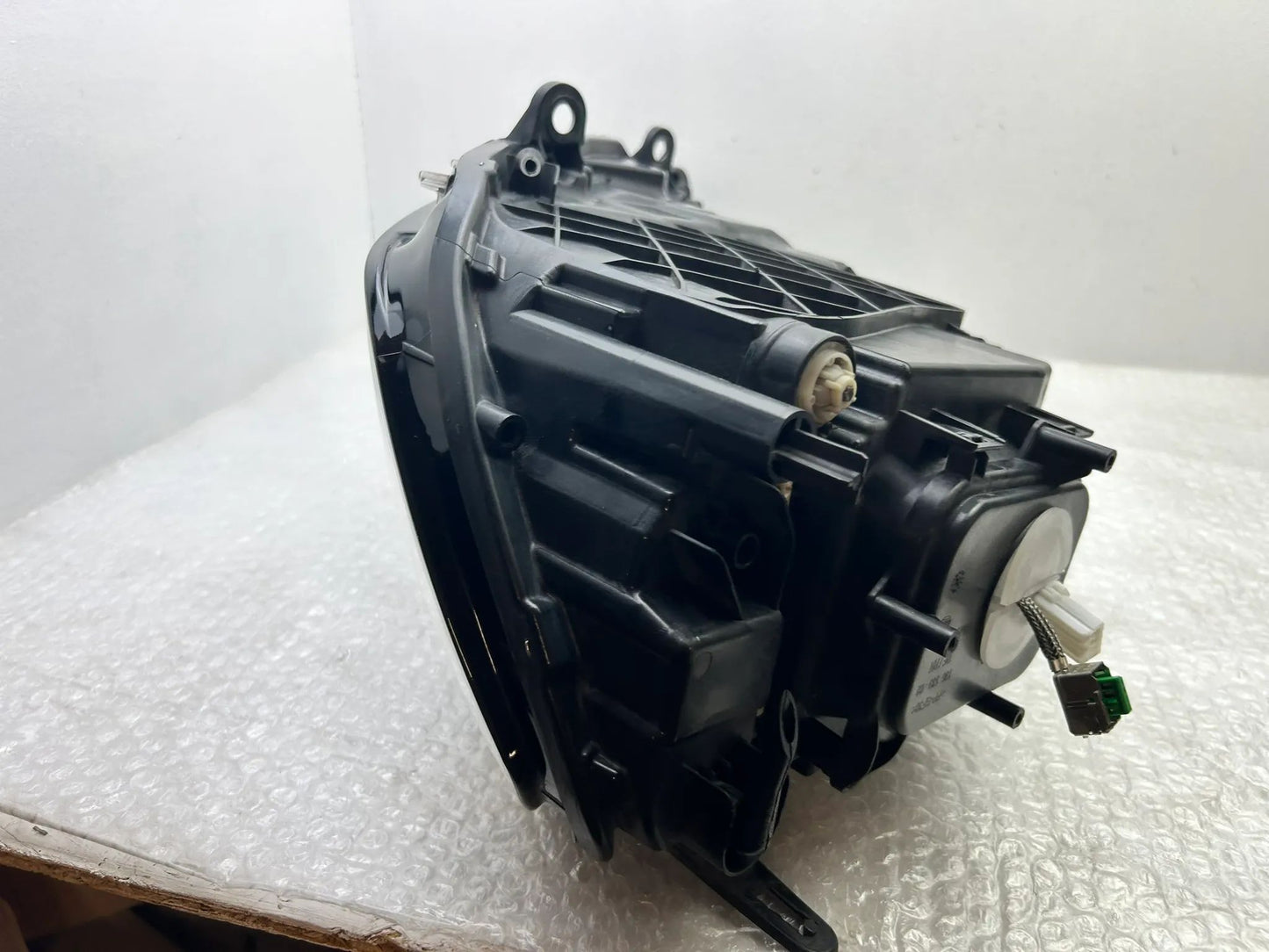 Original VW Touareg II 7P Bi-Xenon Scheinwerfer rechts 7P1941752B