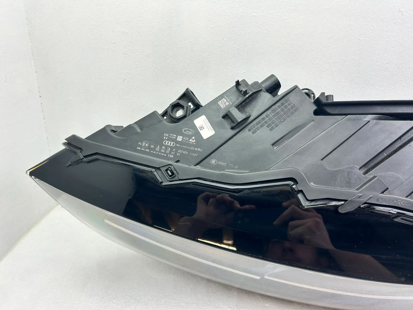 Original Audi Q7 LED Matrix Scheinwerfer links 4M0941035