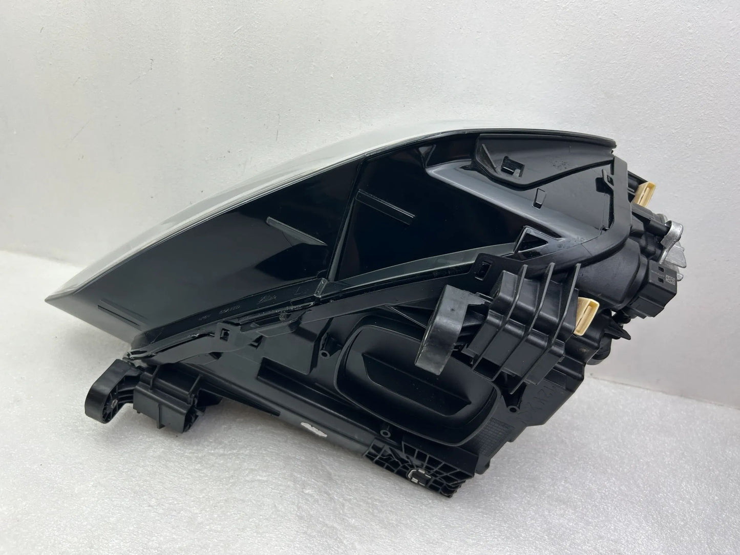 Original Audi Q2 81A LED Scheinwerfer links 81A941011C