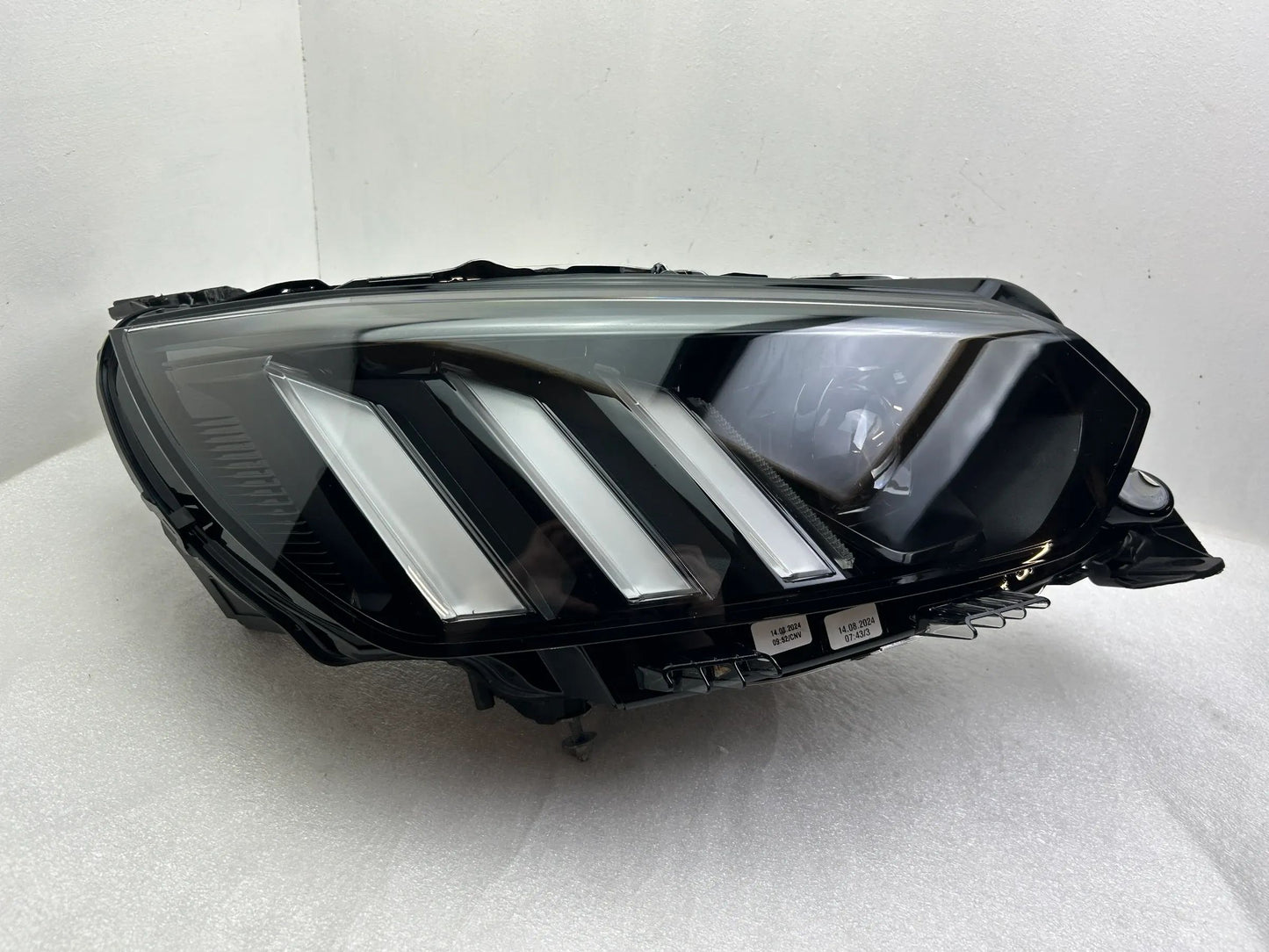 Original Peugeot 208 2008 LED Scheinwerfer rechts 1682772380