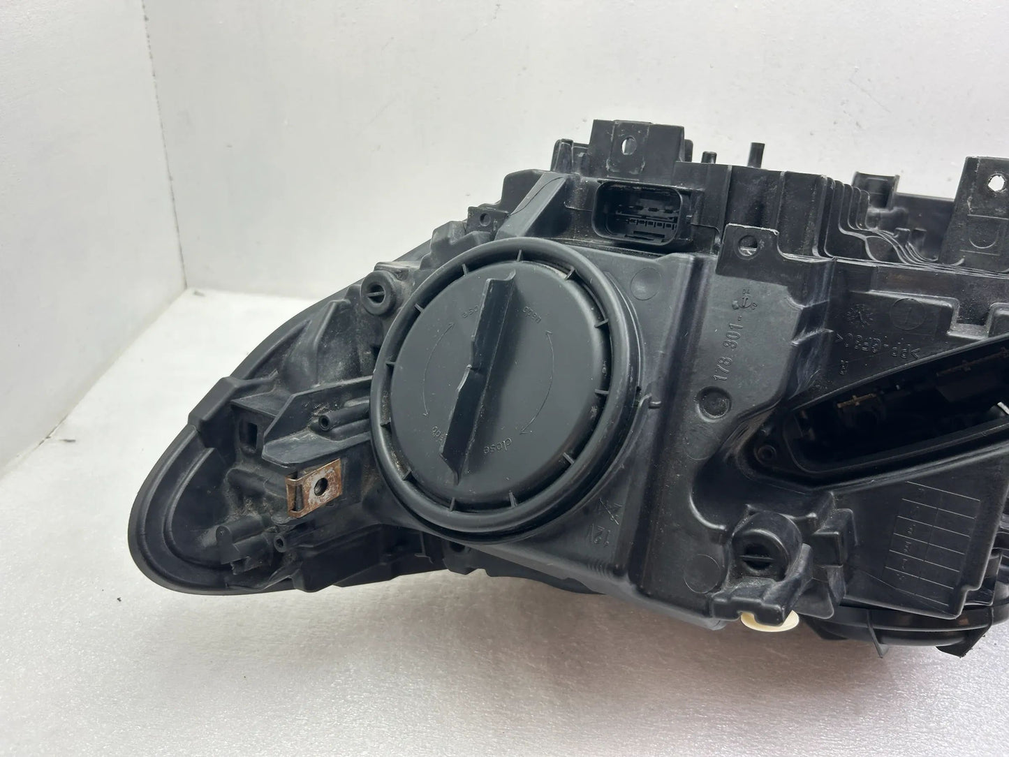 Original BMW 1er F20 F21 Xenon Scheinwerfer rechts 7229678