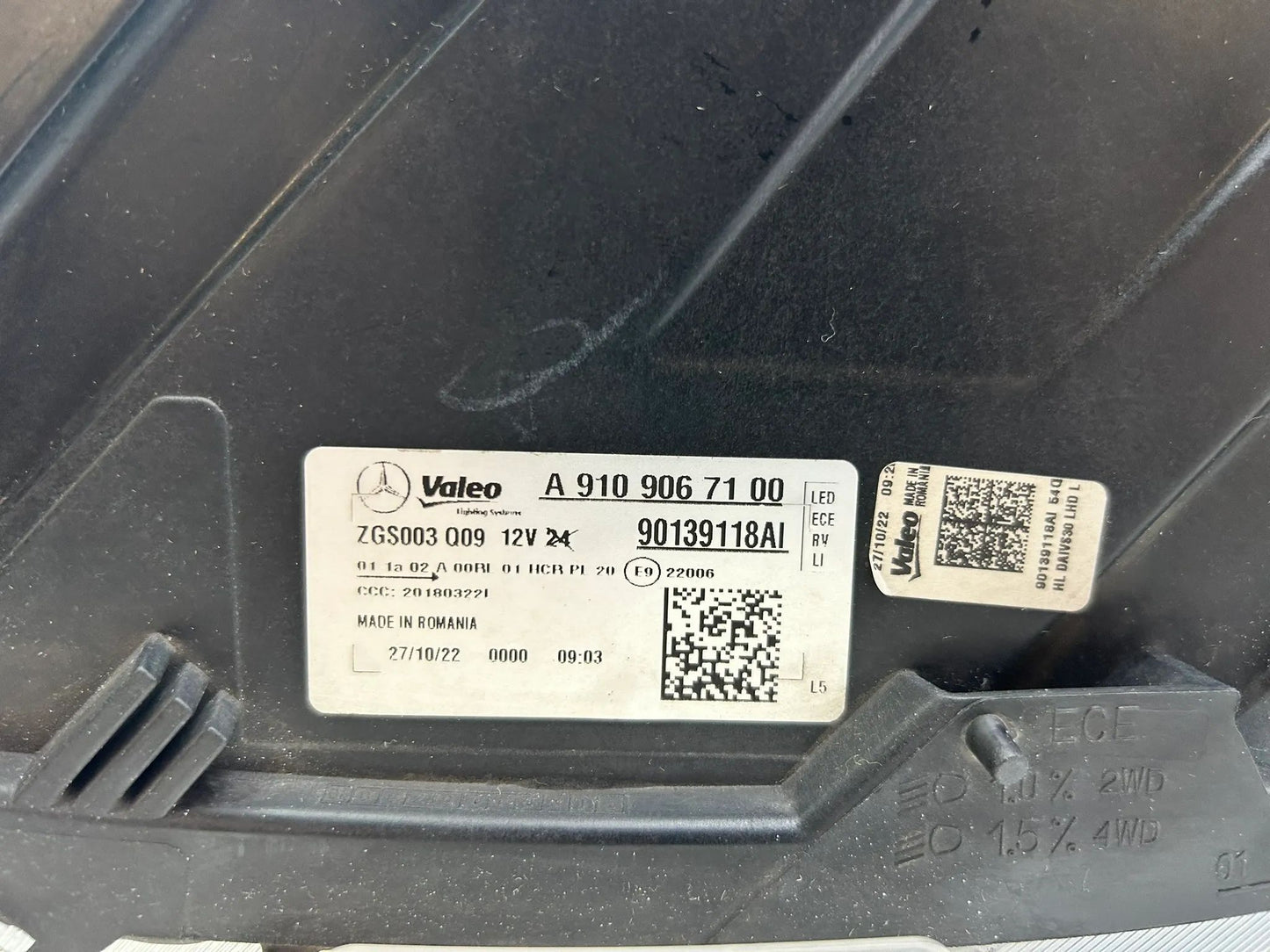 Mercedes Sprinter W910 W907 LED Scheinwerfer links A9109067100