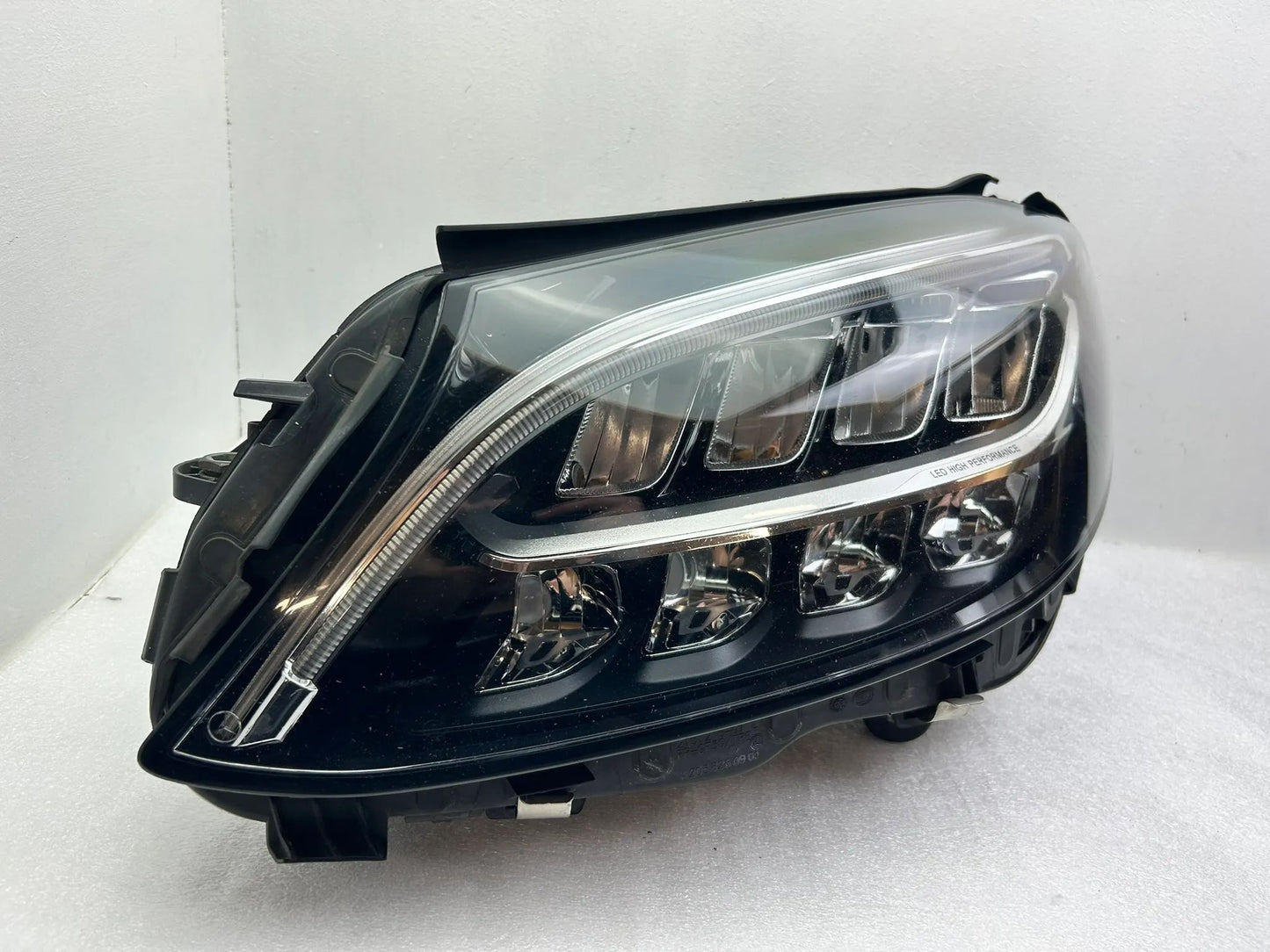 Mercedes C-Klasse W205 LED Scheinwerfer links A2059065906