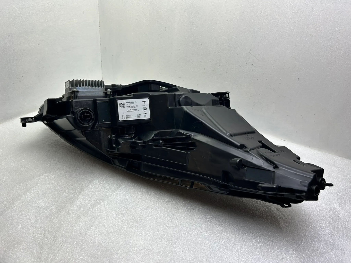 Original Tesla Model 3 Y LED Scheinwerfer links 1514952-20-E