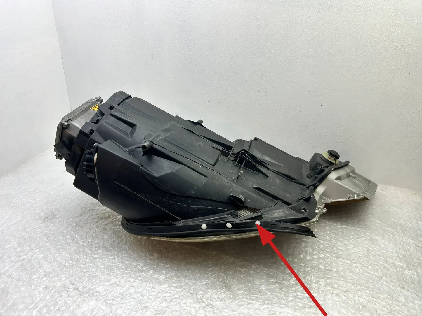 Porsche 911 996 Xenon Scheinwerfer links 99663105701 DEFEKT