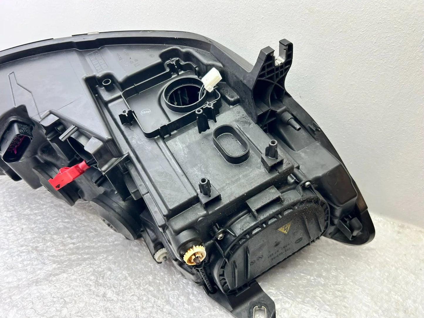 Original Audi A6 C7 Xenon Scheinwerfer links 4G0941005