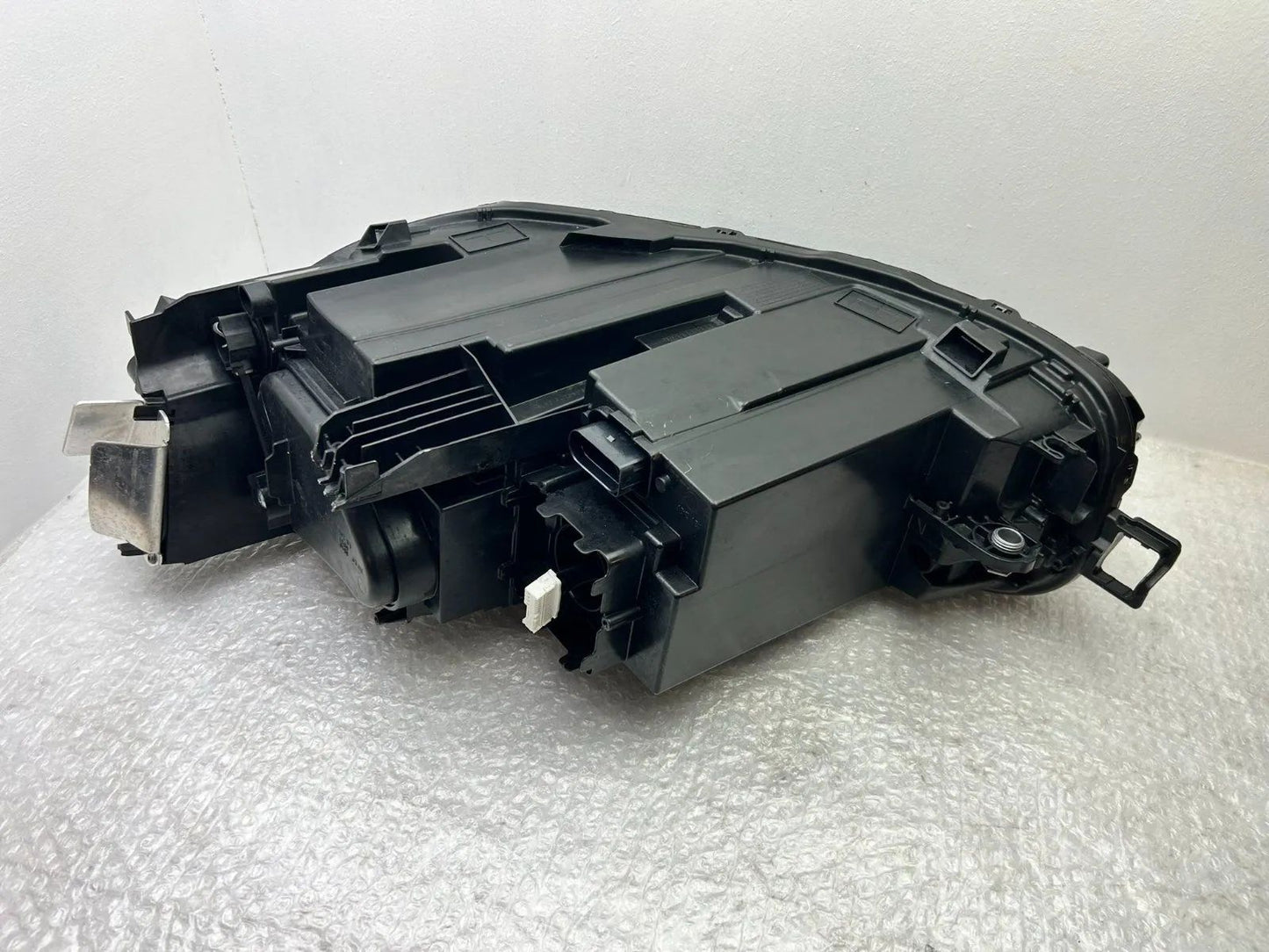Original VW Passat B9 LED Scheinwerfer rechts 3J1941006