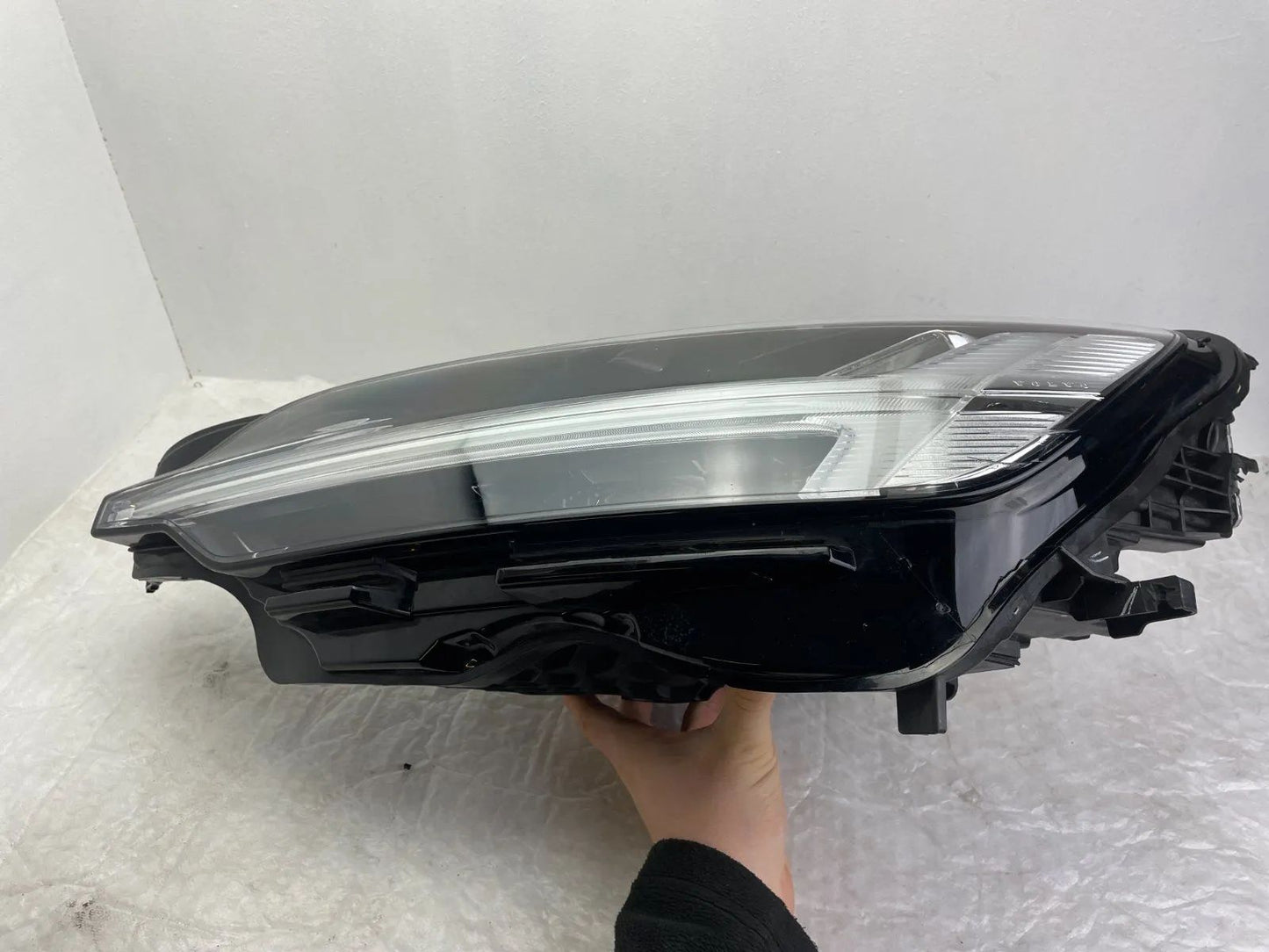 Original Volvo XC60 II LED Scheinwerfer links 32404709
