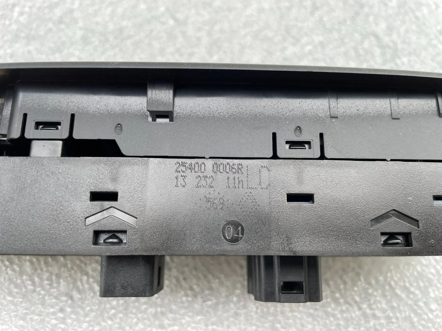 Renault Megane Laguna Fensterheberschalter vorne links 254000006R