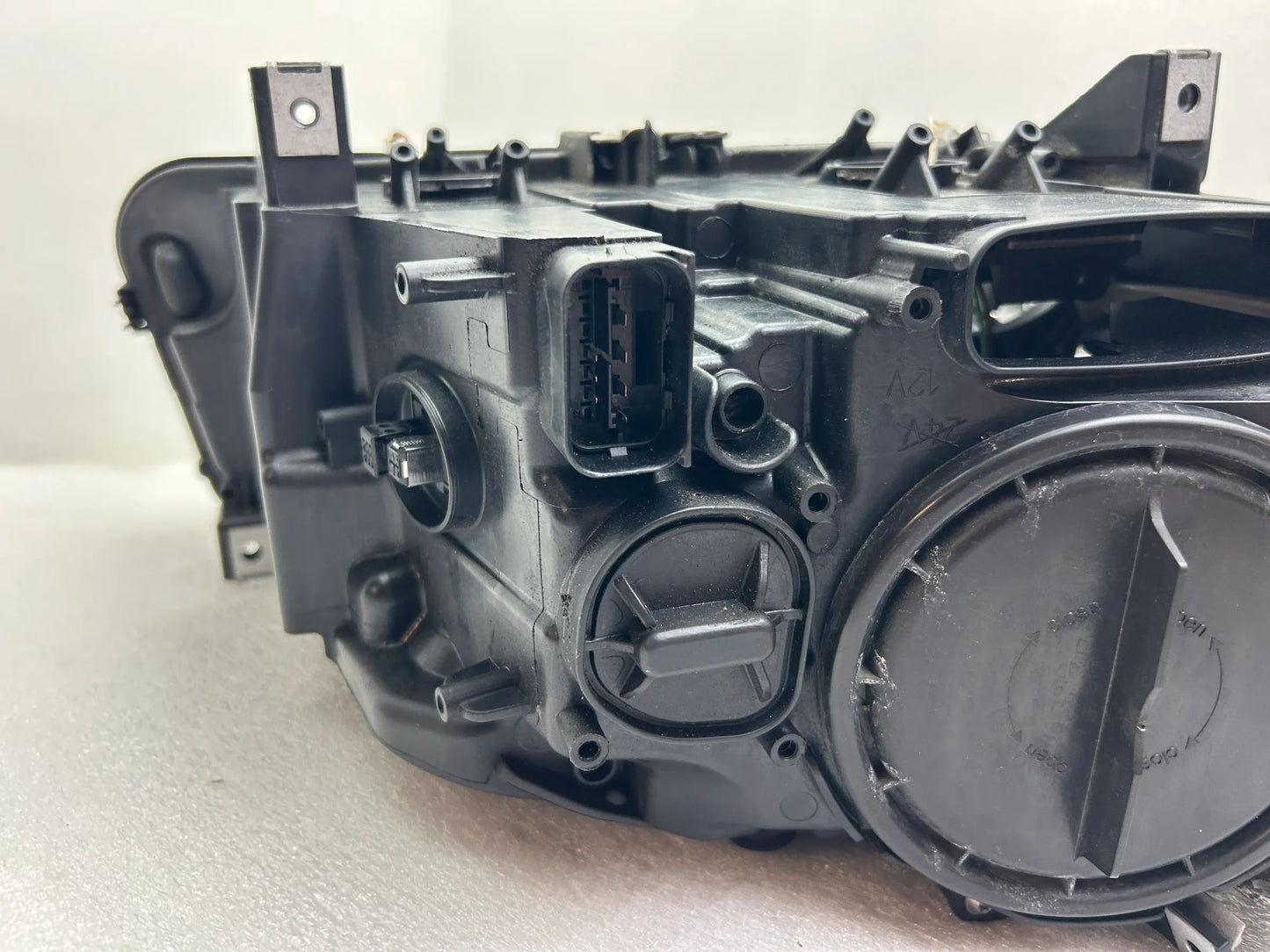 BMW 5er F10 F11 Xenon Scheinwerfer links 7271911 7203245