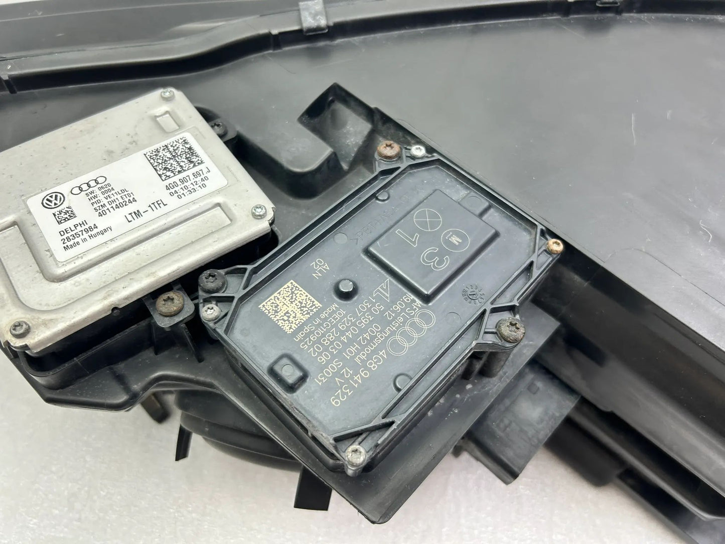 Original Audi A7 4G8 Xenon Scheinwerfer links 4G8941031C