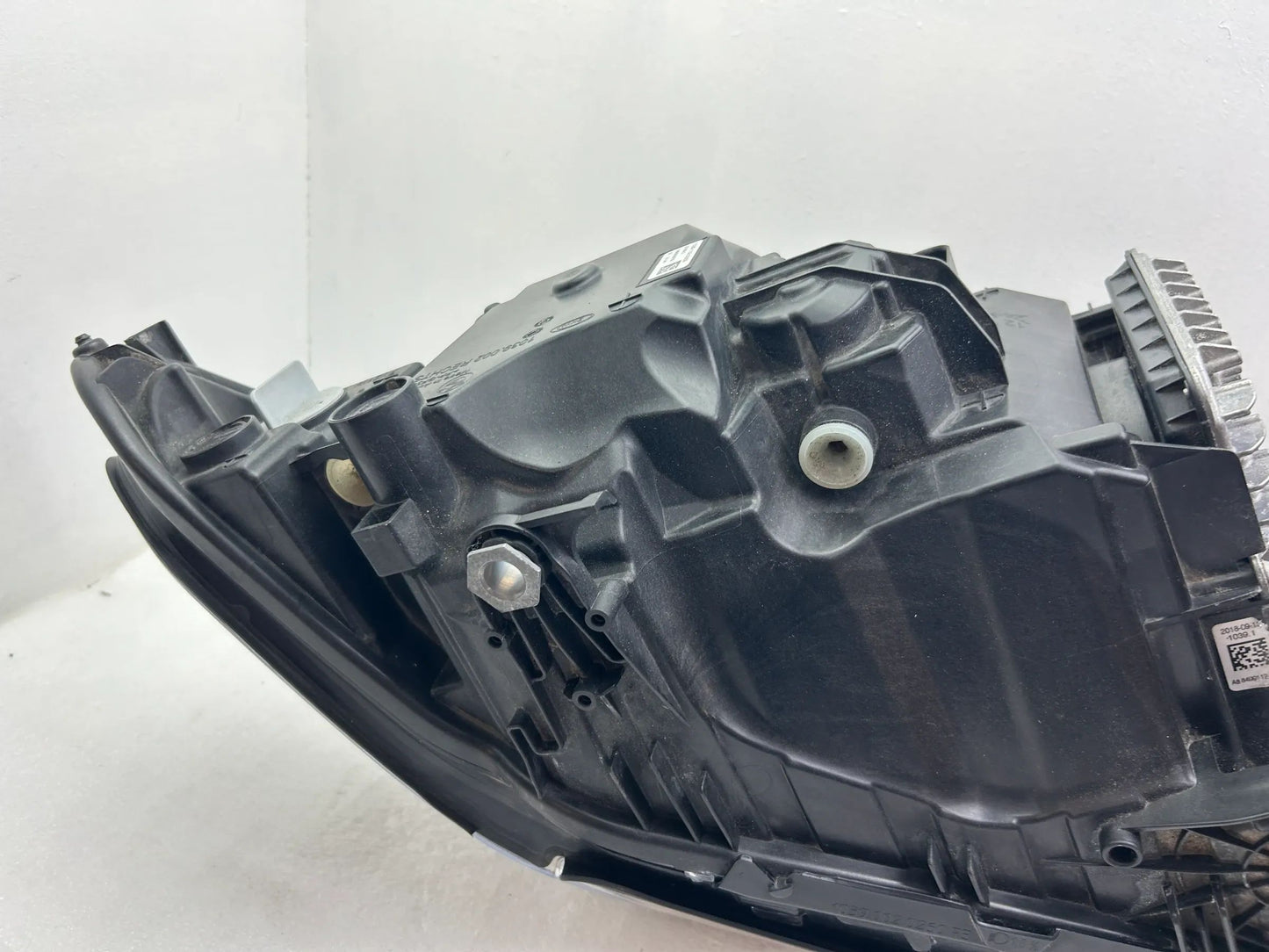 BMW 5er G30 G31 LED Scheinwerfer rechts Steuergeräte 8499112
