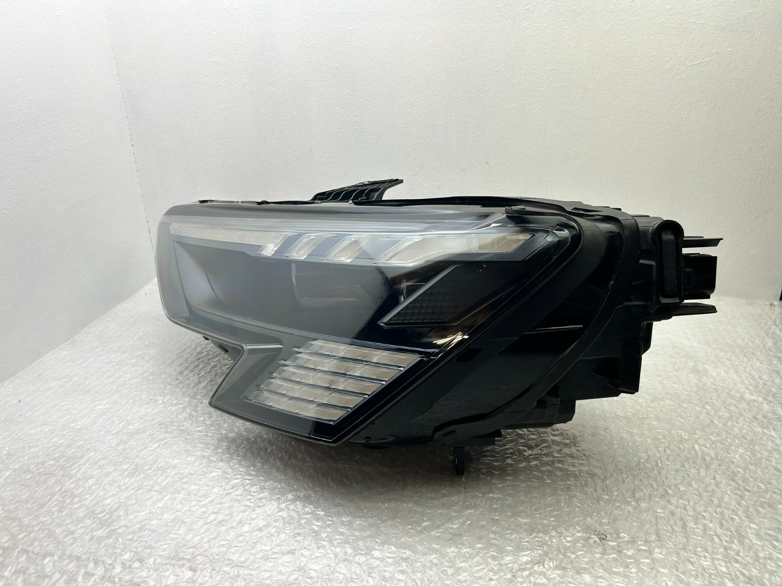 Original Audi A3 8Y LED Scheinwerfer Frontscheinwerfer links 8Y0941035F2