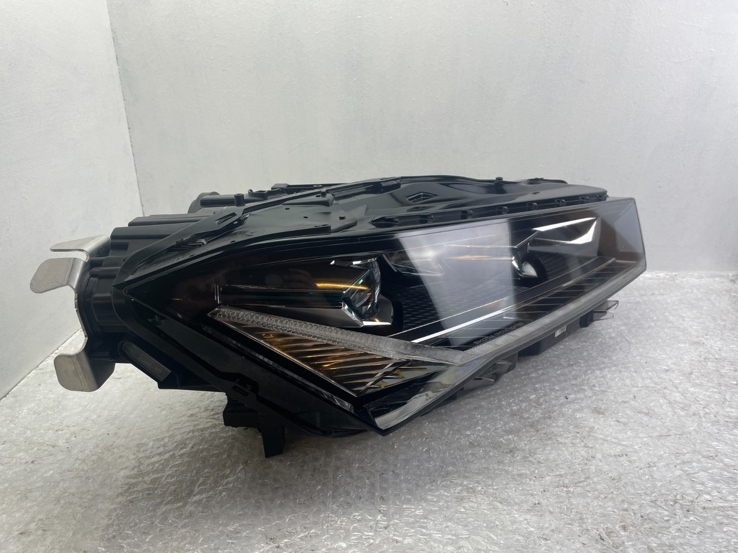 Original Skoda Superb LED Scheinwerfer rechts 3P1941016A3