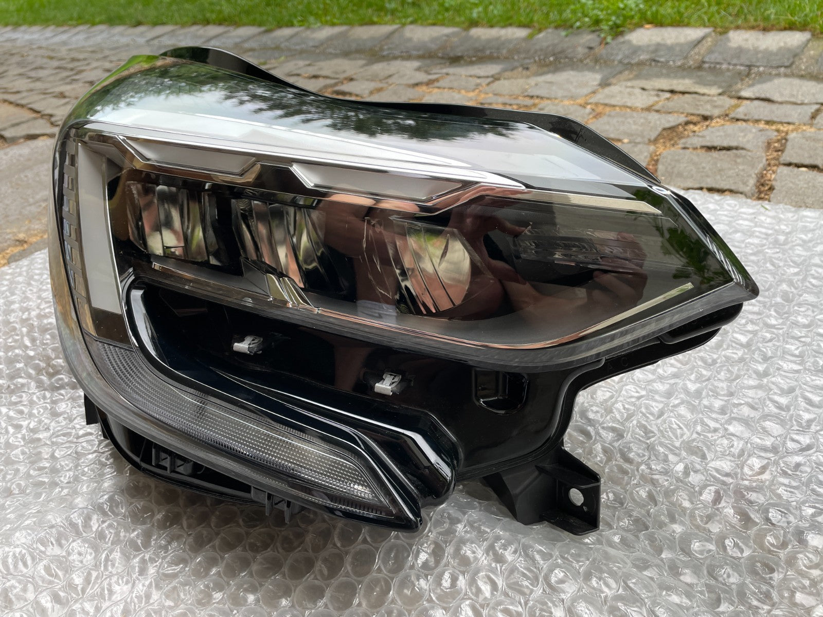 Original Renault Captur LED Scheinwerfer rechts 260104095R1