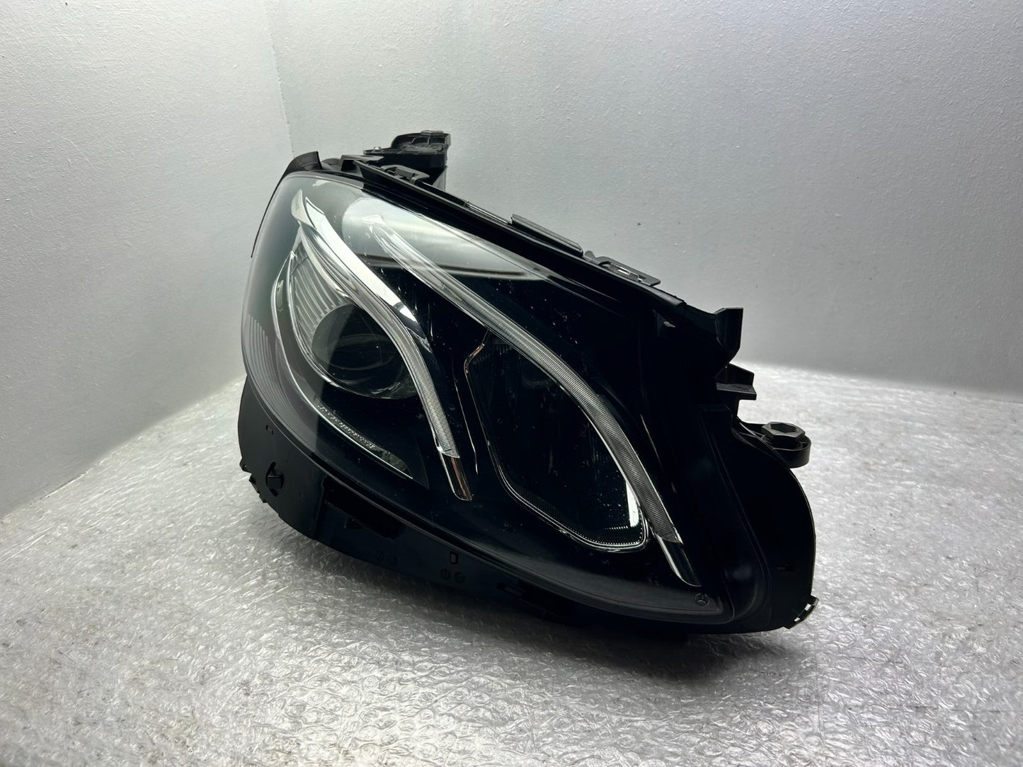Original Mercedes E-Klasse W213 LED Scheinwerfer rechts A21390688081
