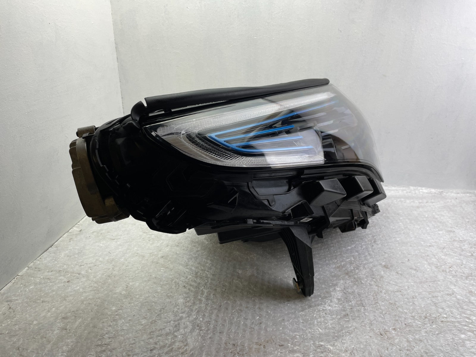 Mercedes EQC V293 LED Scheinwerfer rechts A29390628013