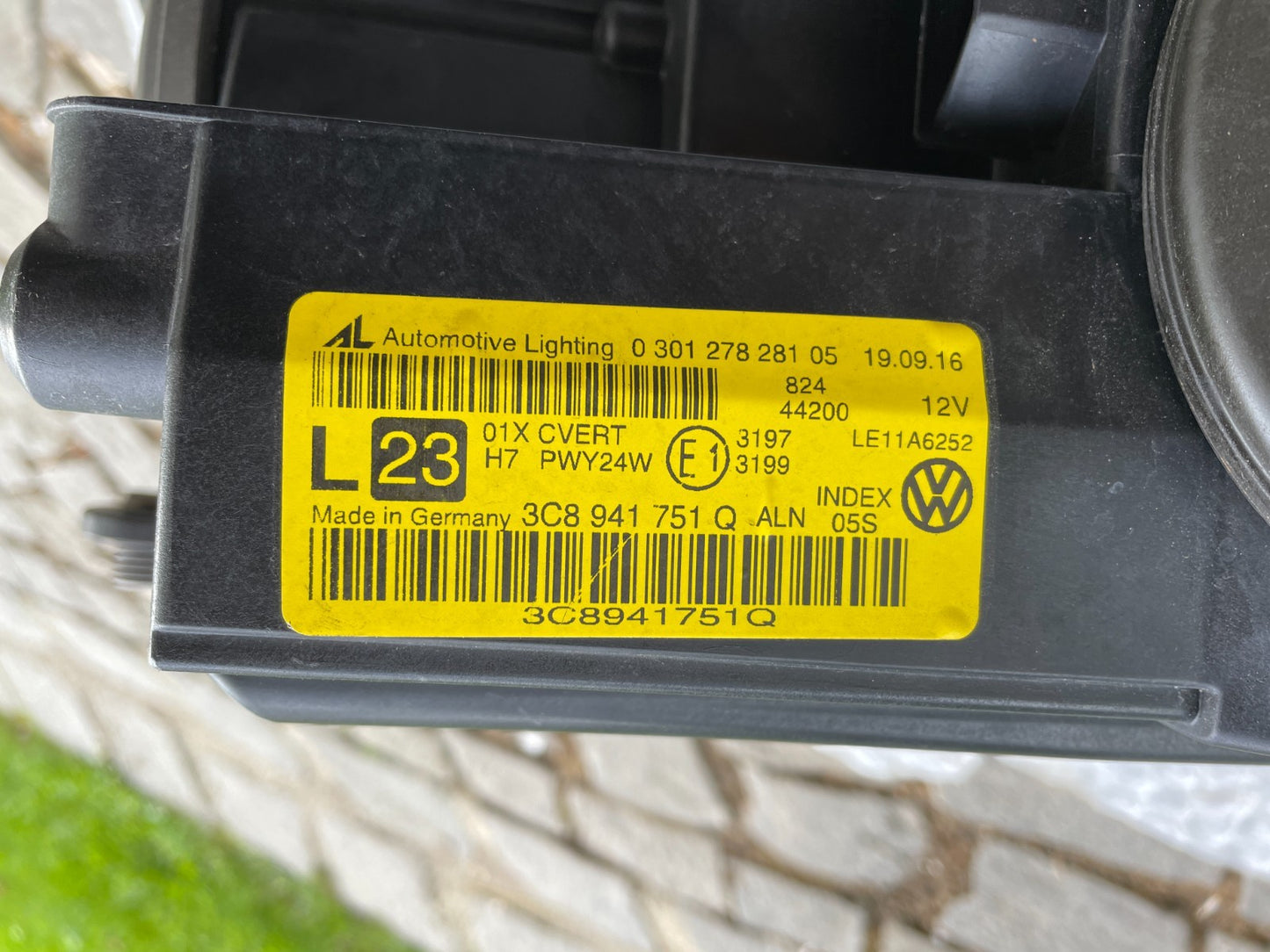 Original VW Passat CC Bi-Xenon Scheinwerfer links 3C8941751Q9