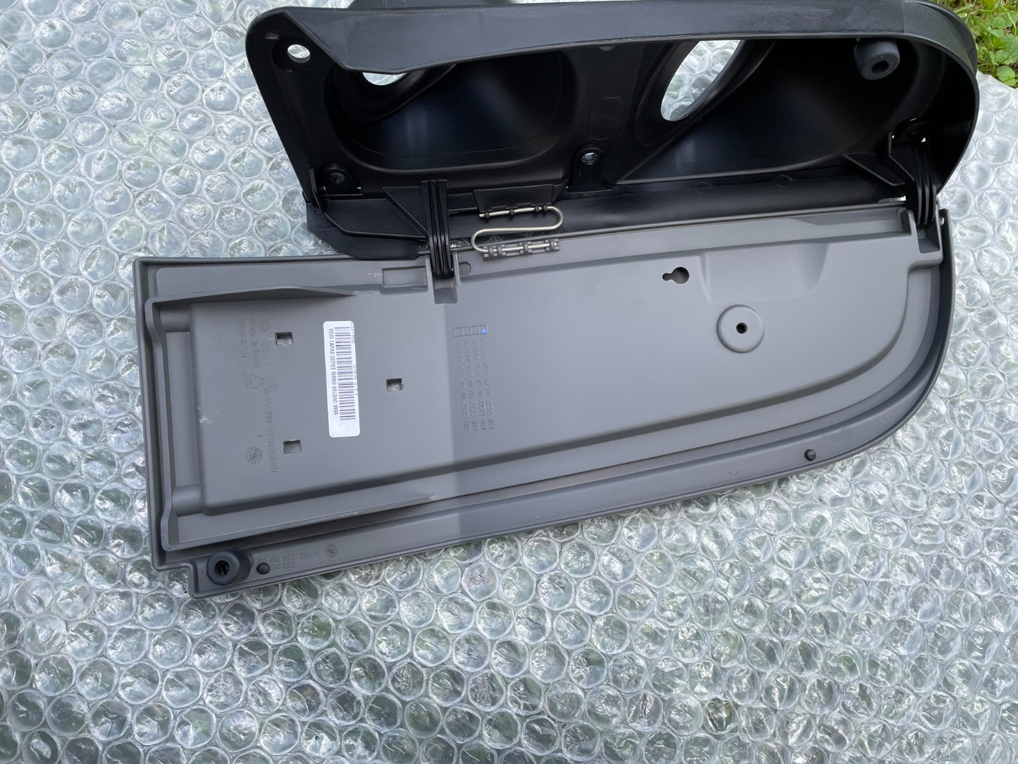 Original Mercedes Vito V-Klasse W447 Tankdeckel A44775400095