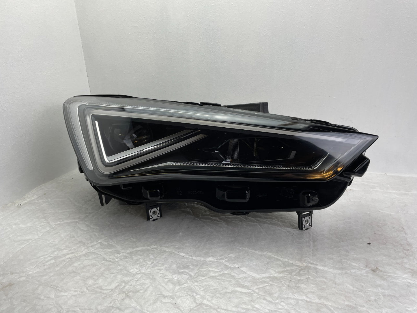 Original Seat Cupra Formentor LED Scheinwerfer rechts 5FG941036B1