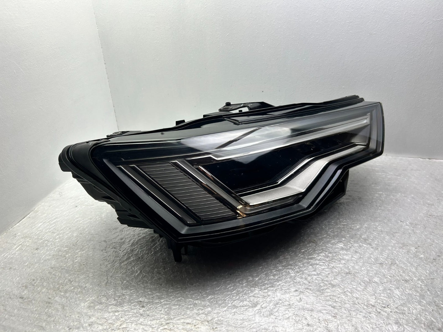 Original Audi A6 C8 4K LED Scheinwerfer rechts 4K09410402