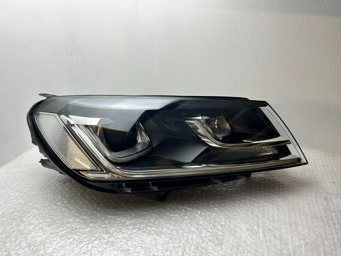 Original VW Touareg 7P Xenon Scheinwerfer rechts 7P941034A0