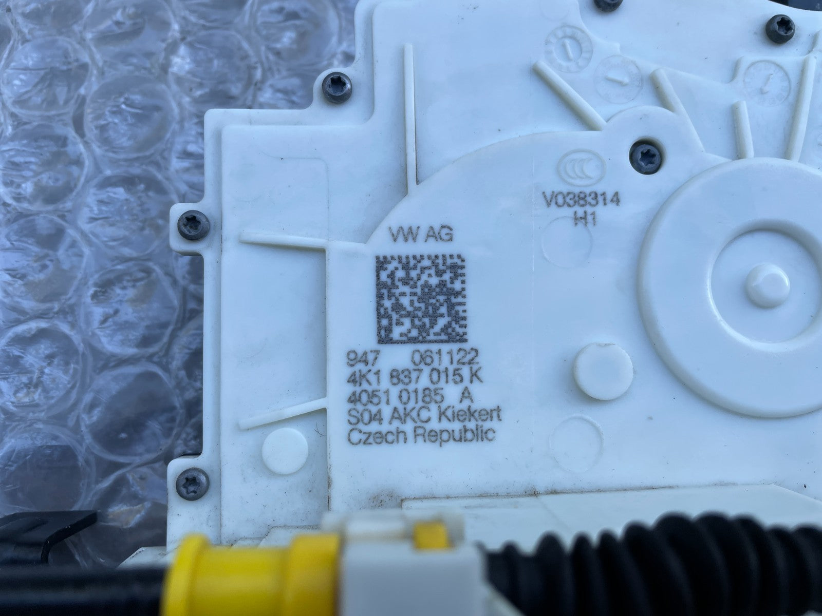 Original Audi A6 S6 C8 4K Türschloss Schloss vorne links 4K1837015K2