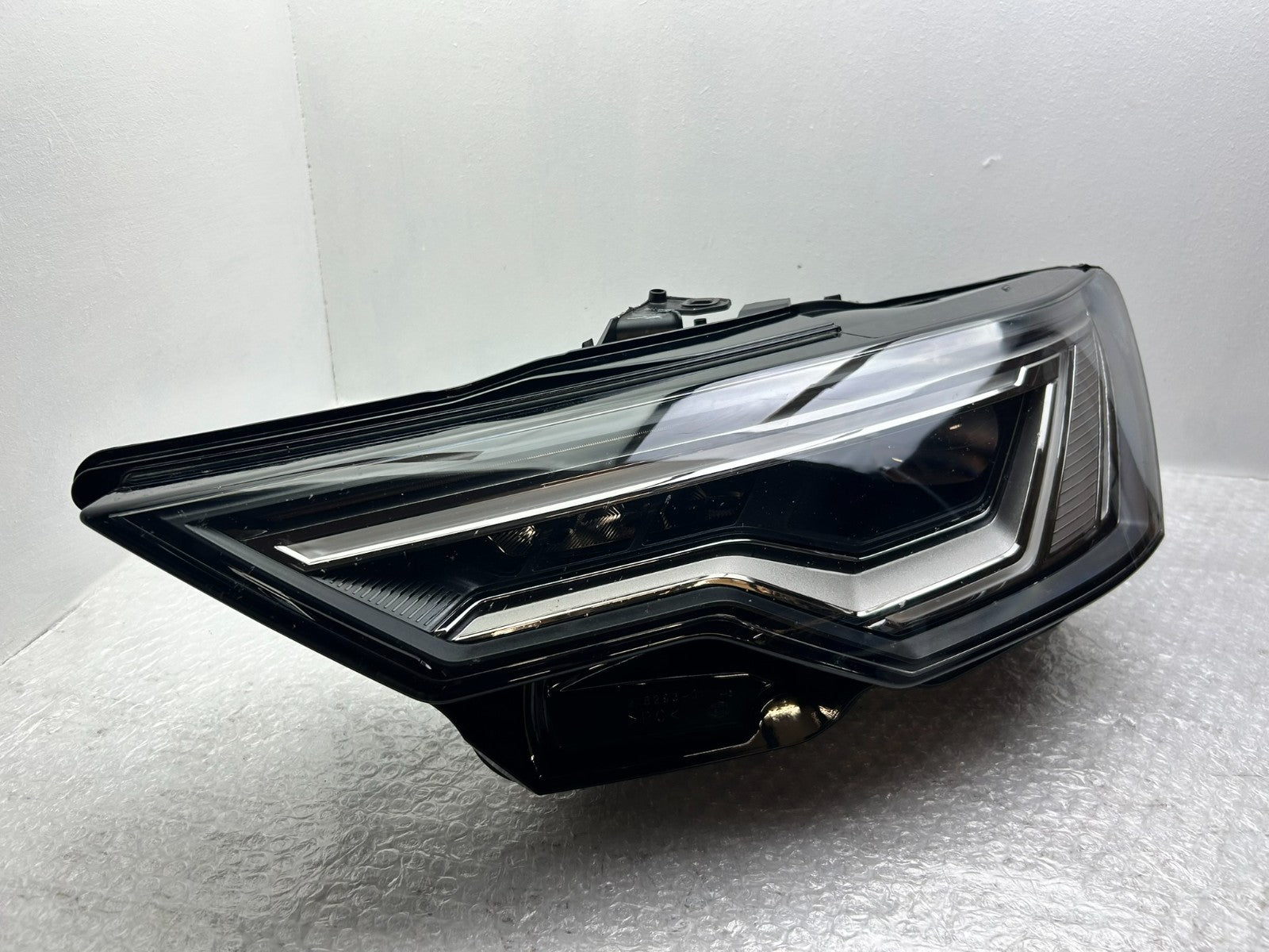 Original Audi A6 4K C8 LED Scheinwerfer links 4K09410391