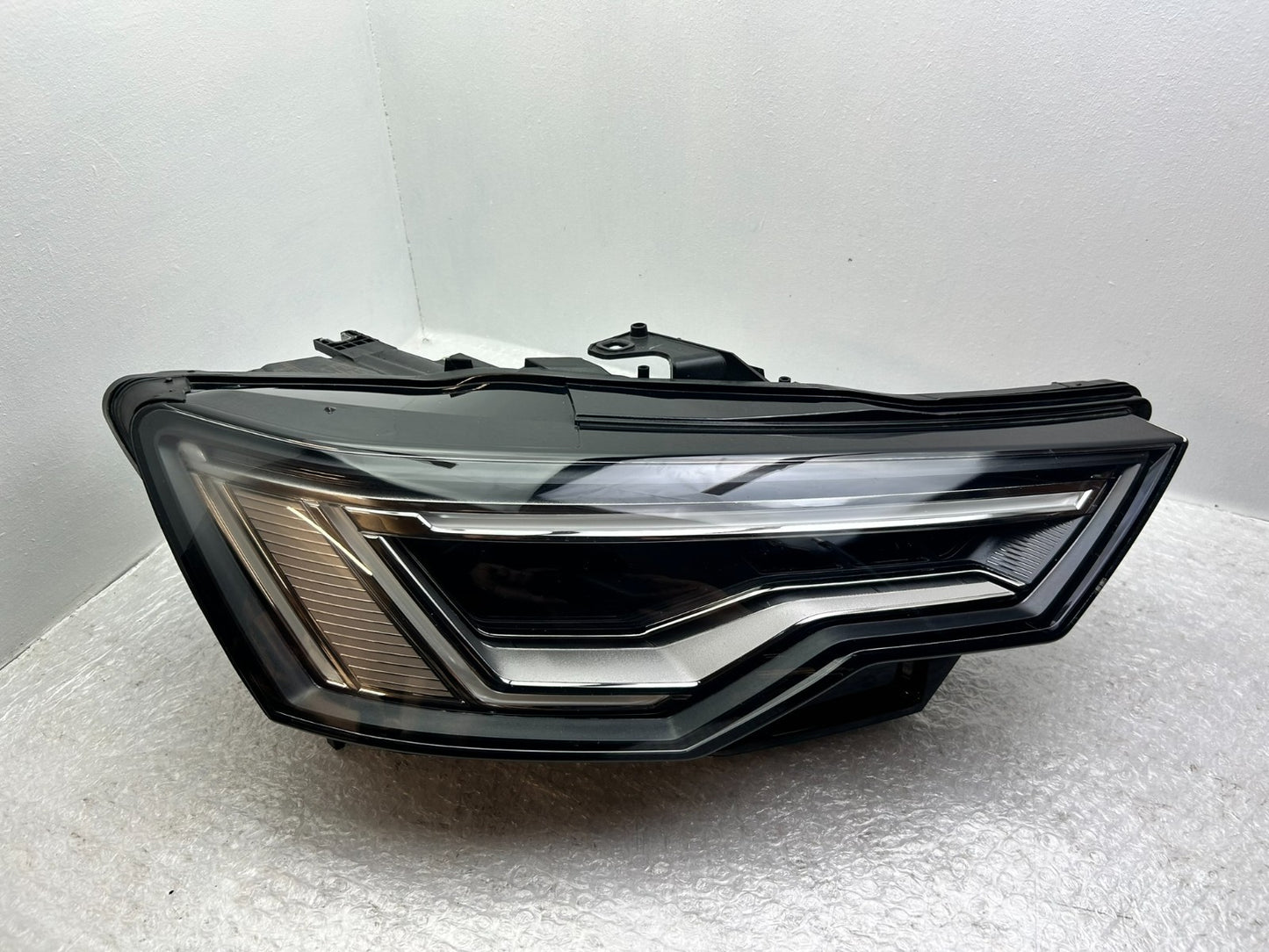 Original Audi A6 C8 4K LED Scheinwerfer rechts 4K09410400