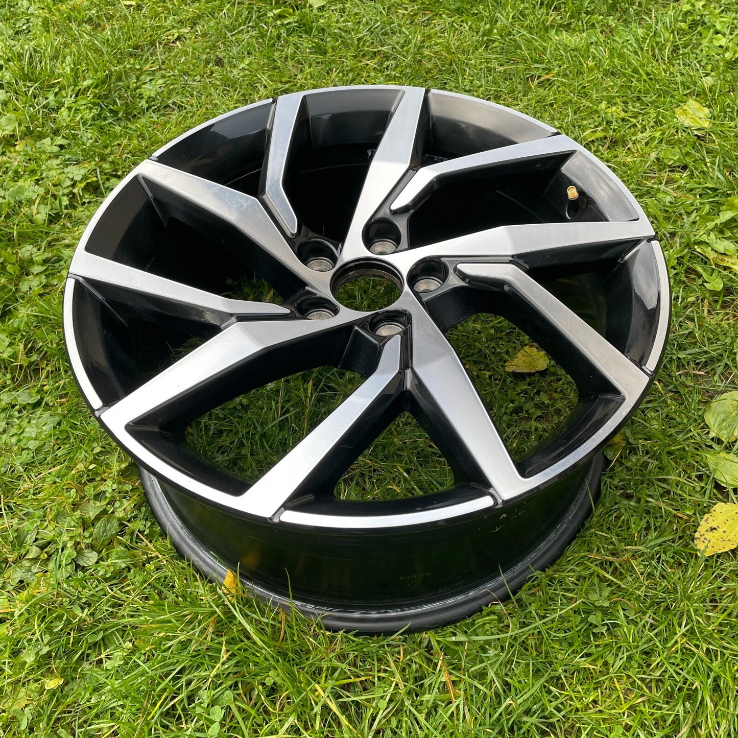 1x Volvo S60 V60 18 Zoll 7.5Jx18 ET45 / 322097761