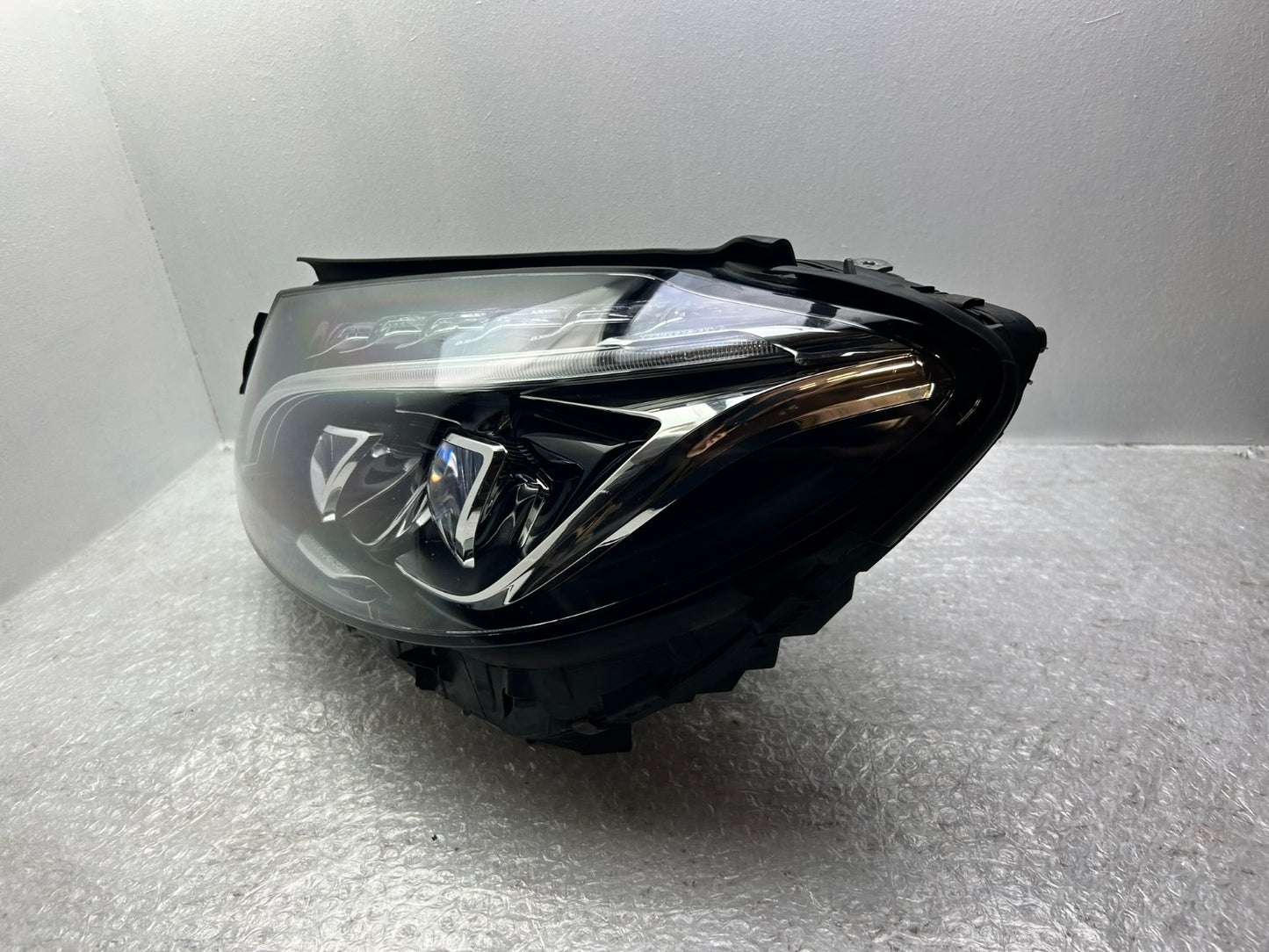 Original Mercedes C-Klasse W205 LED Scheinwerfer links A20590631042