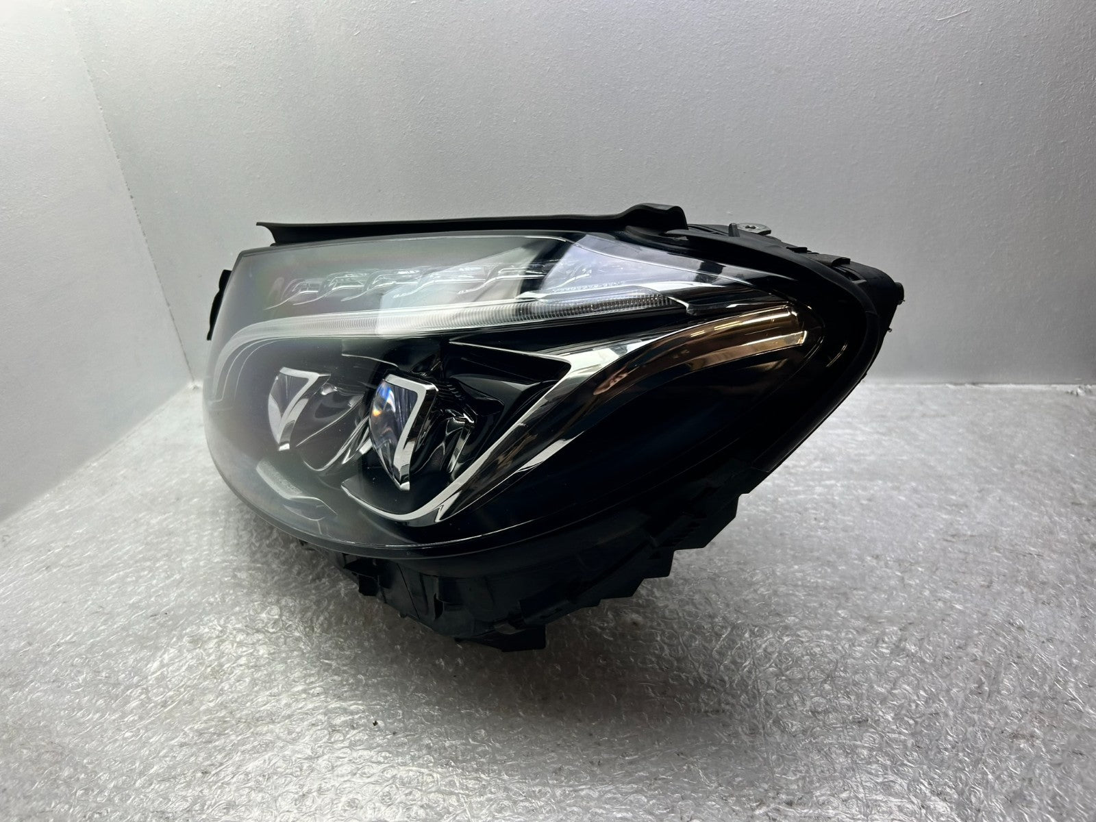 Original Mercedes C-Klasse W205 LED Scheinwerfer links A20590631042